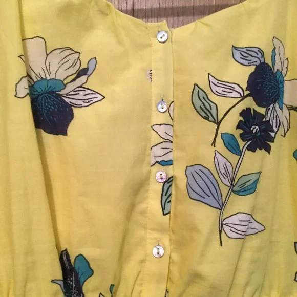 Dress - Picture 2 of 5